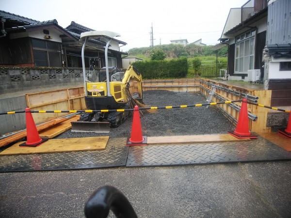 掘り込み車庫新設